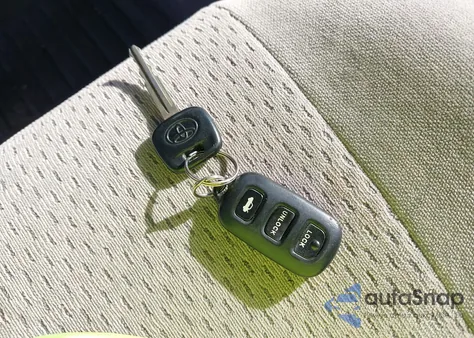 2003 Toyota Camry Le from USA, damaged, VIN JTDBE32K730141078